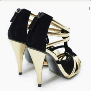 Zara Gold & black heels sandals new Size 8…